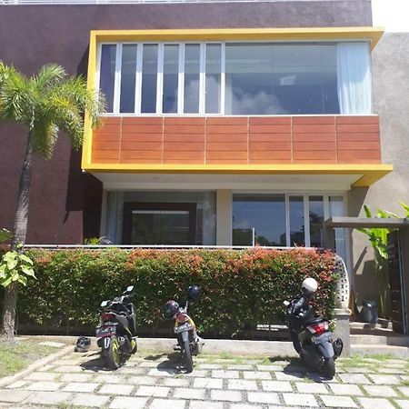 Brielle Guest House Jimbaran Exterior foto
